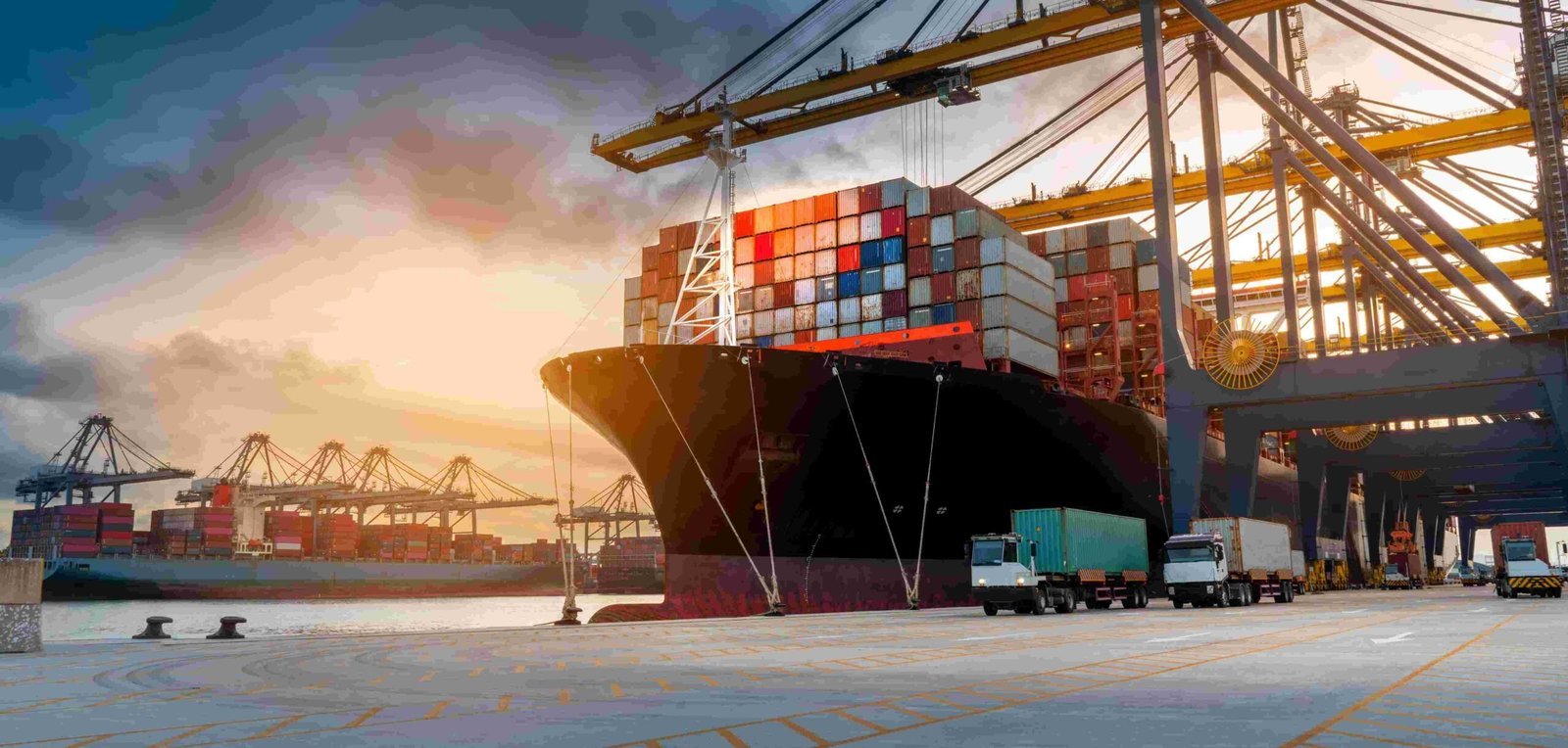 how international ocean frieght shipping works6528c223636a2 scaled.jpg